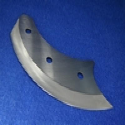 Curve slitter blade